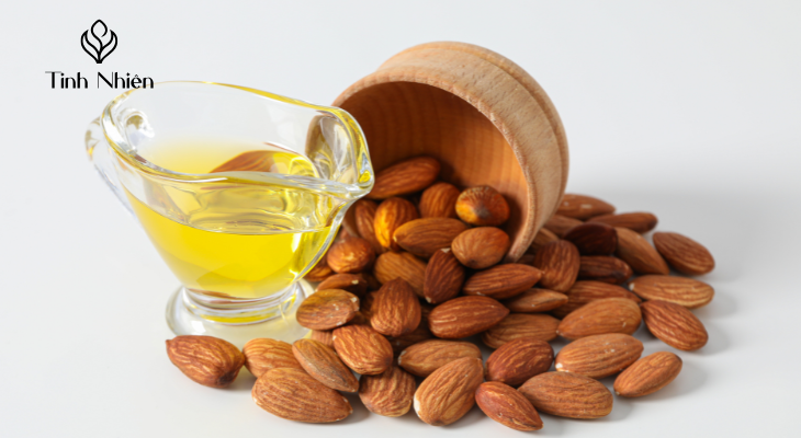 Làm mặt nạ hạnh nhân cho tóc