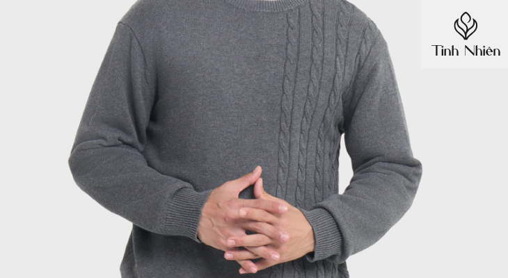 Blazer hoặc áo len nhẹ 